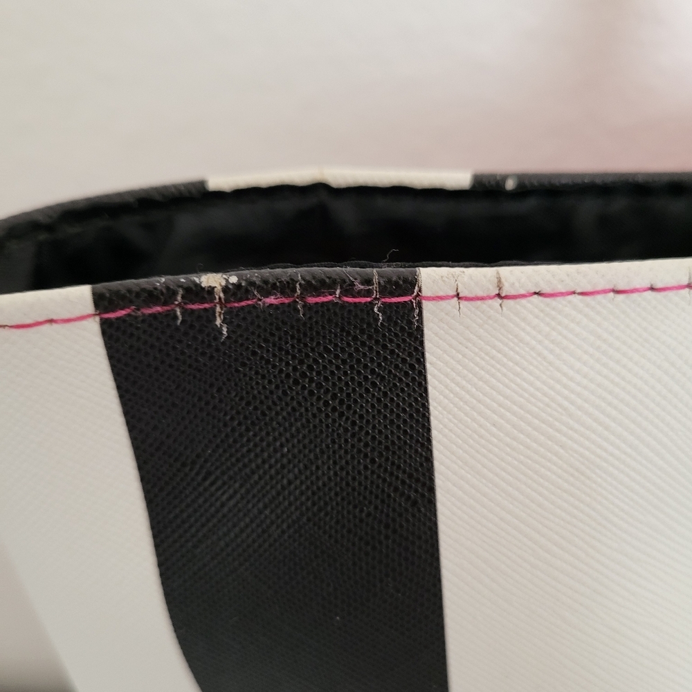 Juicy Couture- Pink and Black Striped Tote Bag - Picture 7 of 7